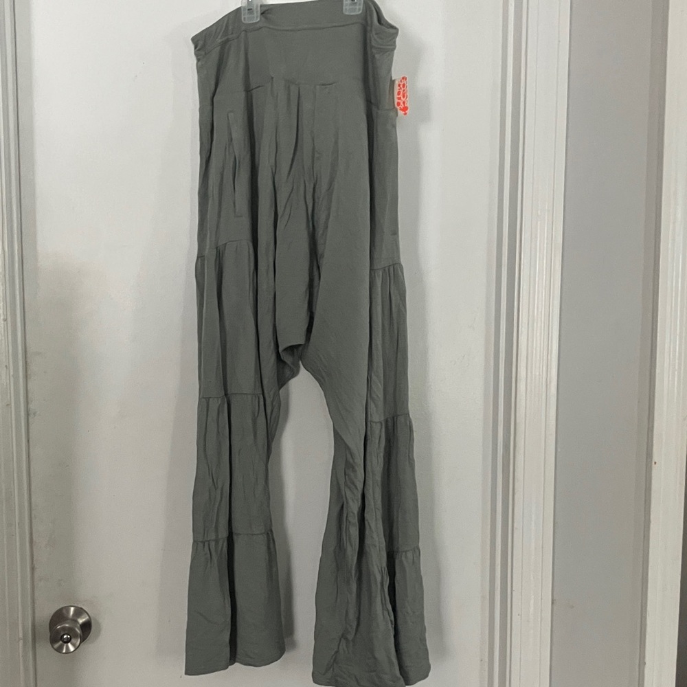 NWT Free People Movement Harem pants Size Small